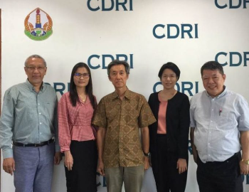 Dr Chhem Rethy, CDRI’s Executive Director, met with a delegation from ASEAN Studies Center