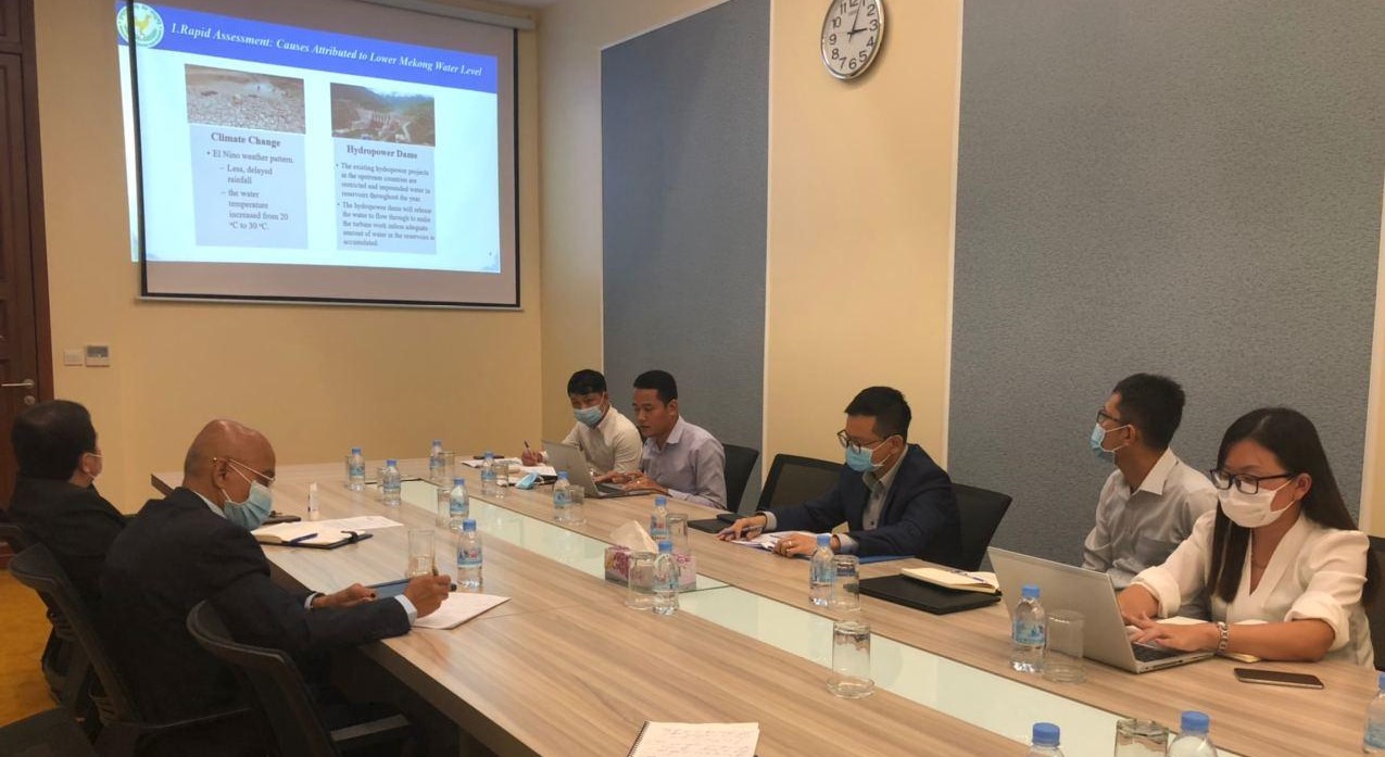 Meeting with HE. Chheang Vanarith, Director General of Policy, MEF