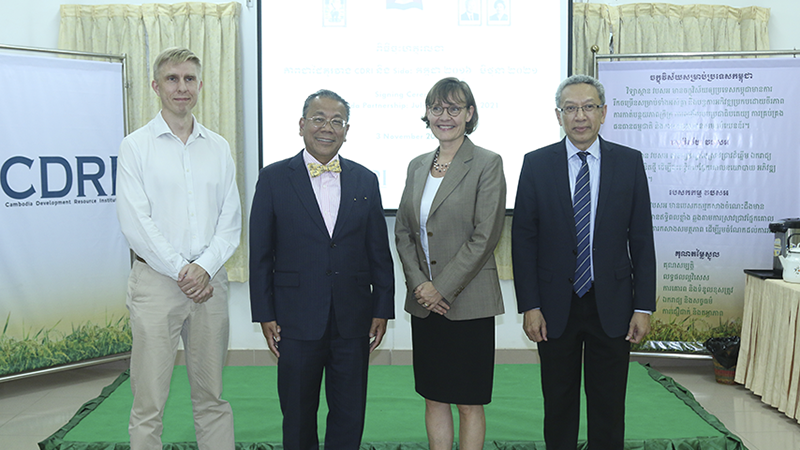 Signing Ceremony CDRI-Sida Partnership: July 2016 – June 2021